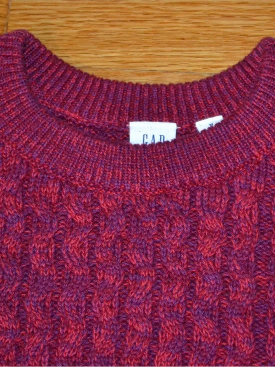 Women’s GAP maroon cable-knit sweater size  M - Picture 3 of 15